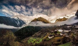 云南雨崩村爆料事件视频,揭秘神秘村落背后的真相