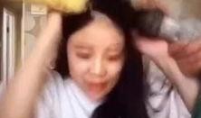 女孩扯头发视频外网爆料,女孩扯头发视频引发外网热议，真相究竟如何？